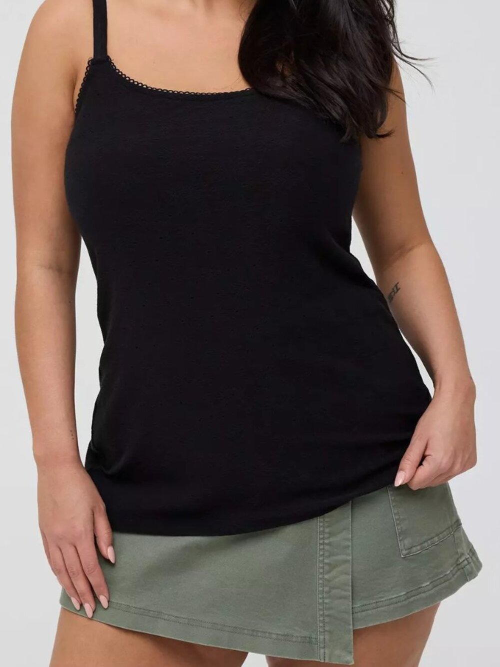 NWT Torrid Black Eyelet Cami Tank Top Size 00/US 10 Lace Trim Adjustable Straps
